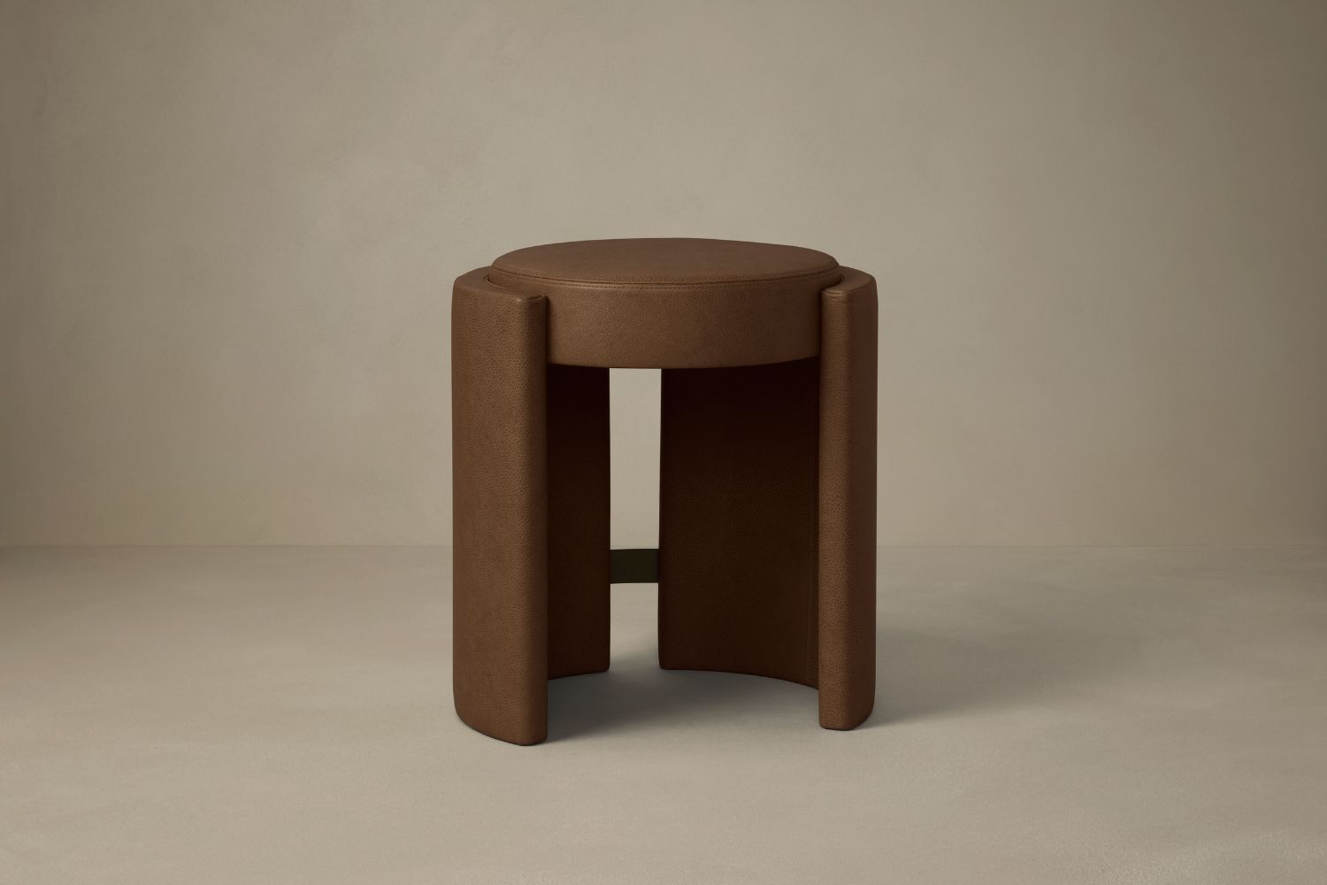 articolo-stool-crypton-leather-materialised